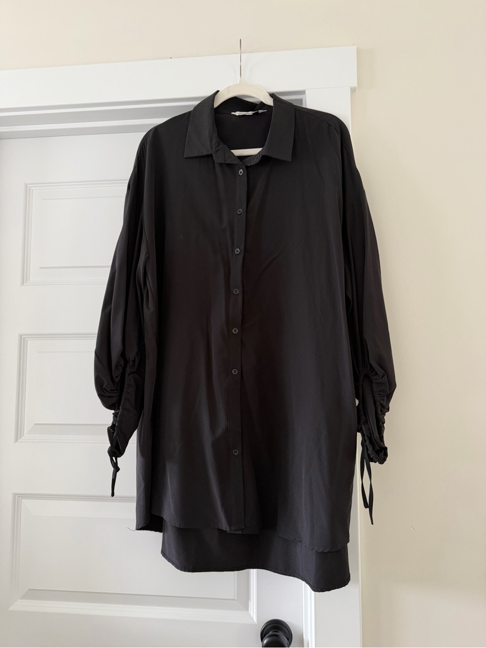 DAVI & DANI Black Button-Down Casual Women's Shirt